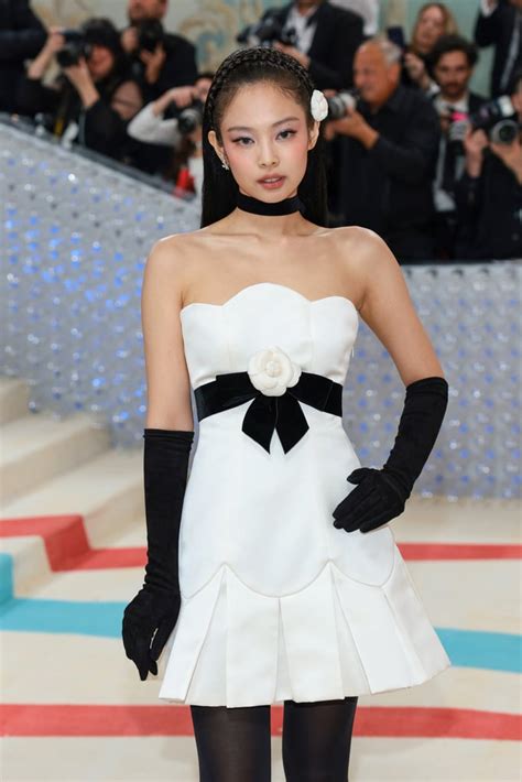 chanel jennie dress|jennie outfit met gala.